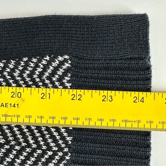 Tommy Hilfiger Black White Chevron Zipper Mock Turtleneck Sweater M - Picture 6 of 7
